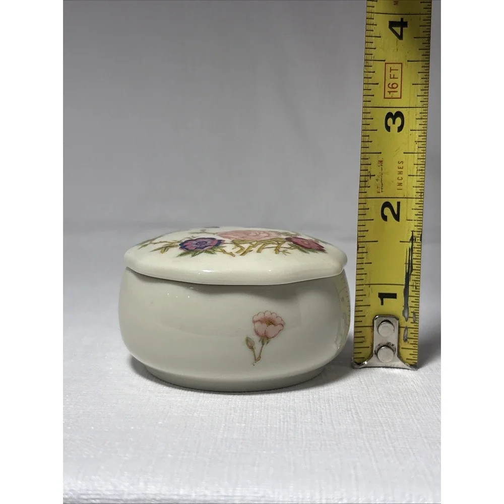 Takahashi East Wind Floral Ceramic Trinket Box Ring Holder